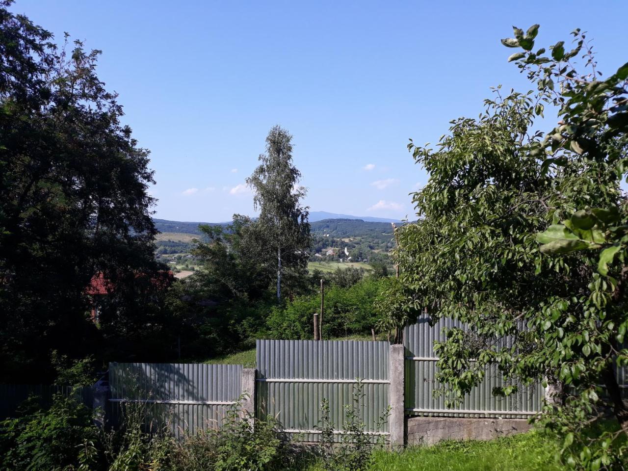 Котедж "Лісовий Затишок" Glubokoye Exterior foto